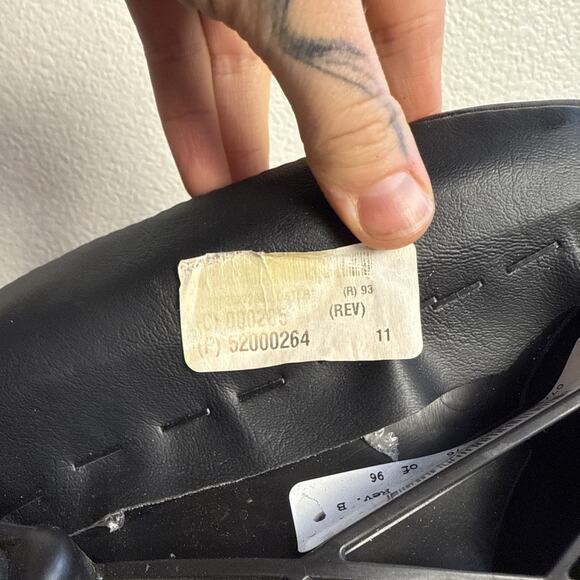 Harley Davidson Softail Up Pillion Pillow Seat Passenger Streetbob Low Profile - Picture 8 of 10